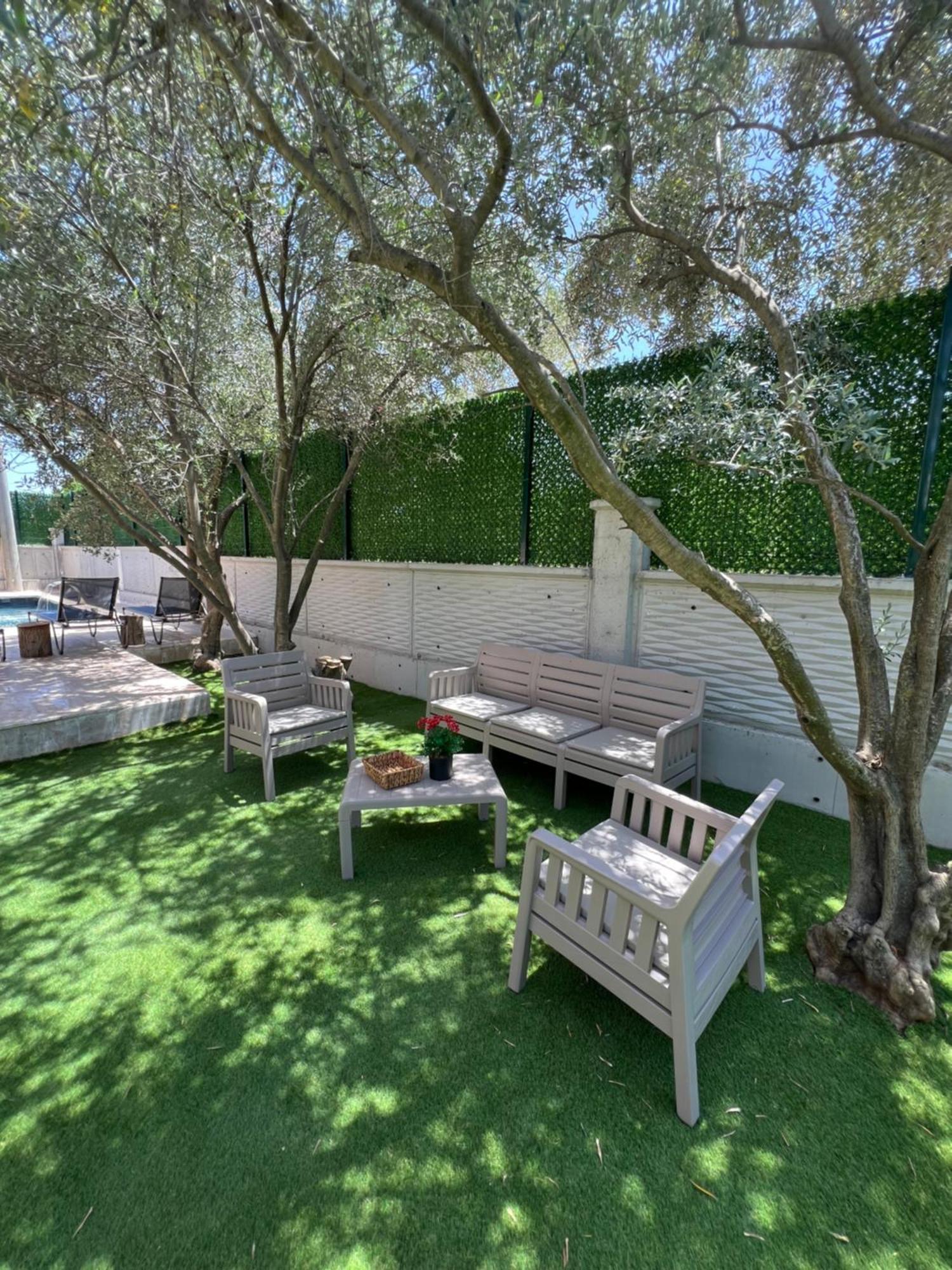 Olive Private Pool *